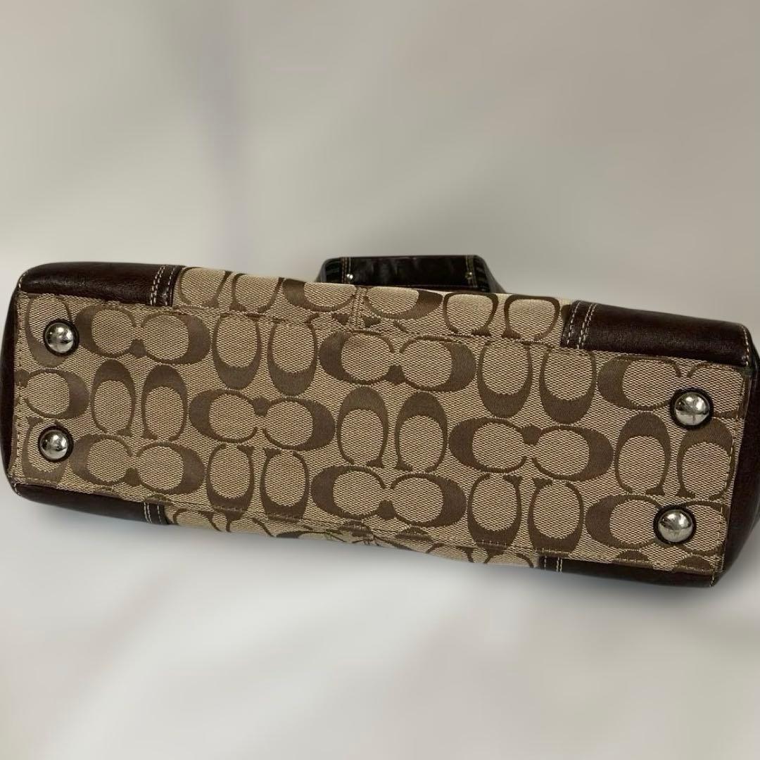 COACHシグネチャー ハンドバッグ.，ターンロック★13975 ブラウン