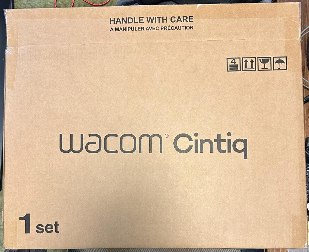 Wacom Cintiq 24 (DTK246) 液晶ペンタブレット本体