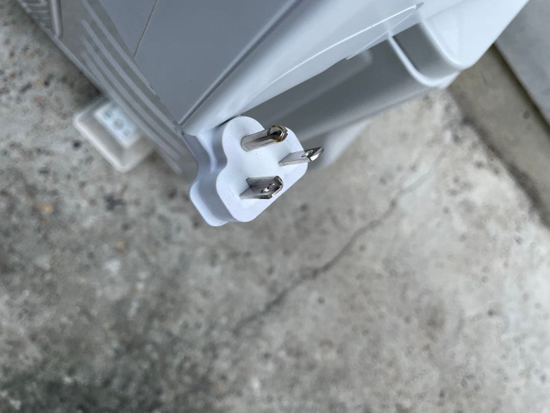 半年使用の美品　ハイセンス　14畳用エアコン　HA-S40G2E4