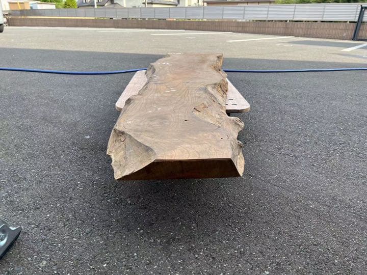 貴重品ケヤキの板