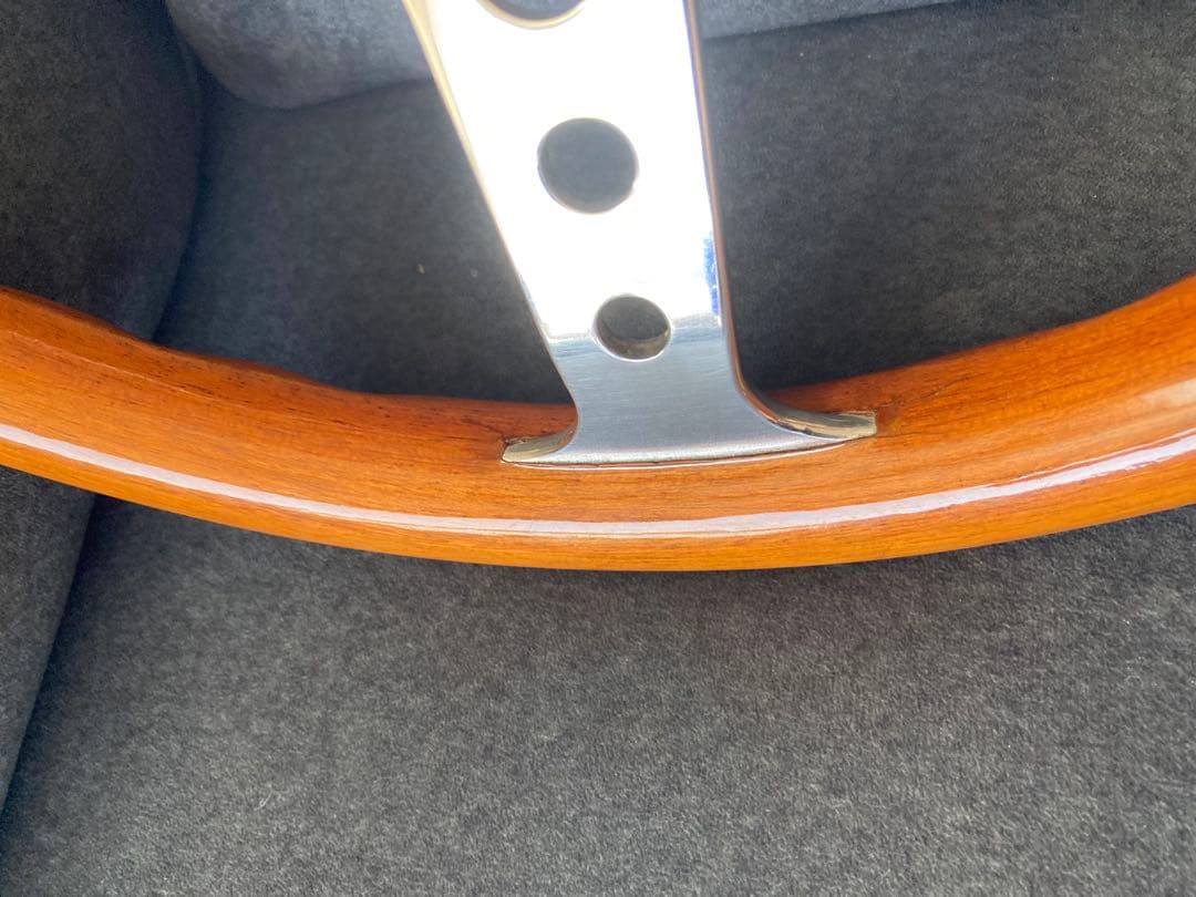 MOMO super INDY 1988年　ウッドステアリング