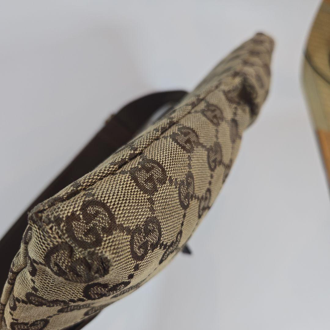 【かなかな】GUCCI★ボディバッグ★ウエストポーチ★GG柄★