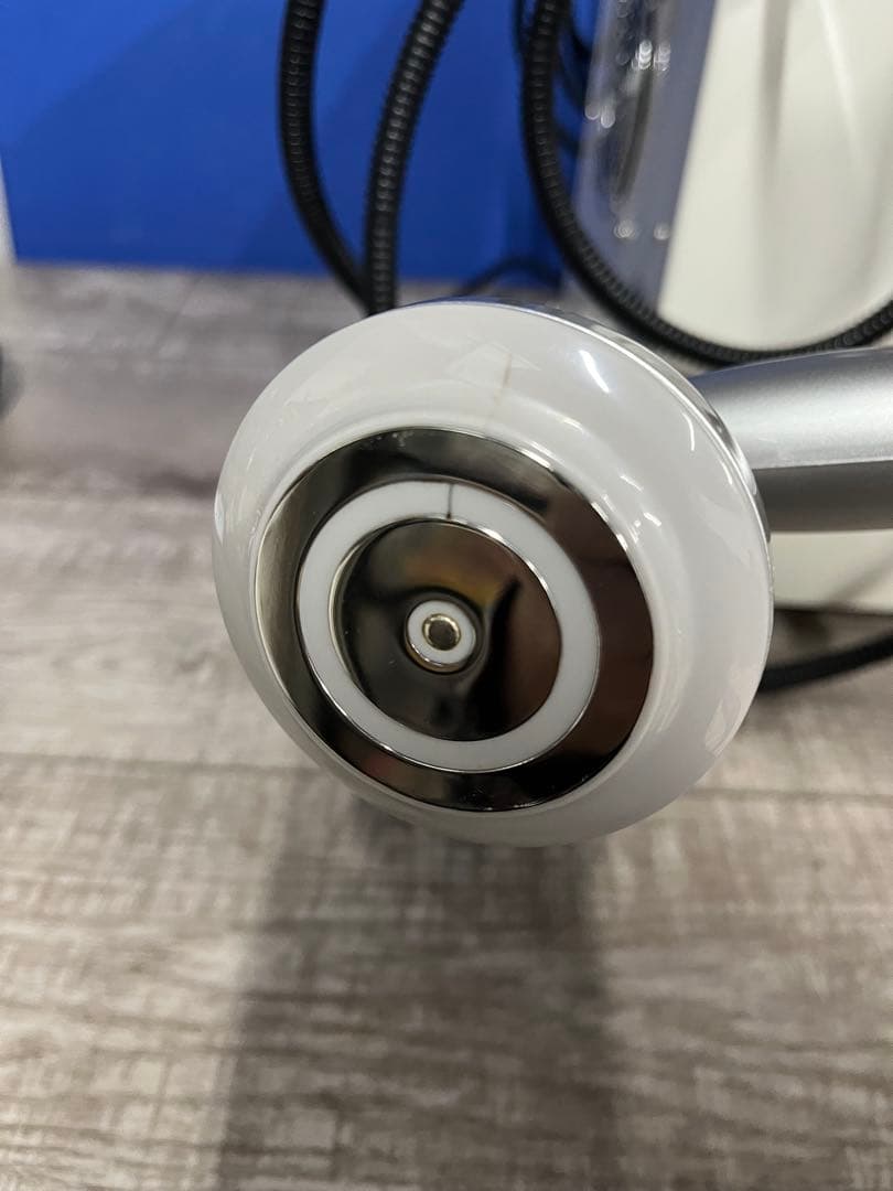 ヴァリュゲイツ　CABI COMPACT 痩身機器 ホワイト