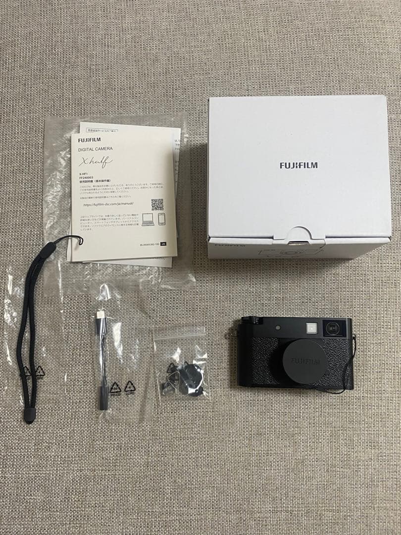 FUJIFILM X-half ブラック