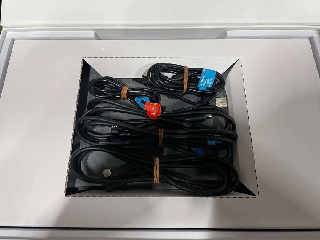 トリプルスクリーン ノートパソコン用ディスプレイ