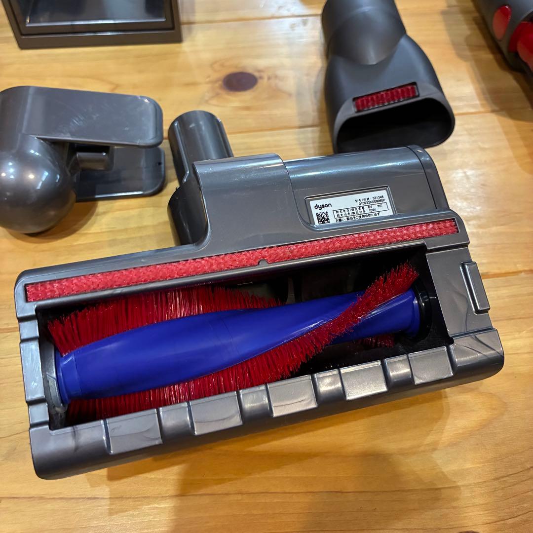 dyson SV21 本体、充電ポート、ノズル各種セット