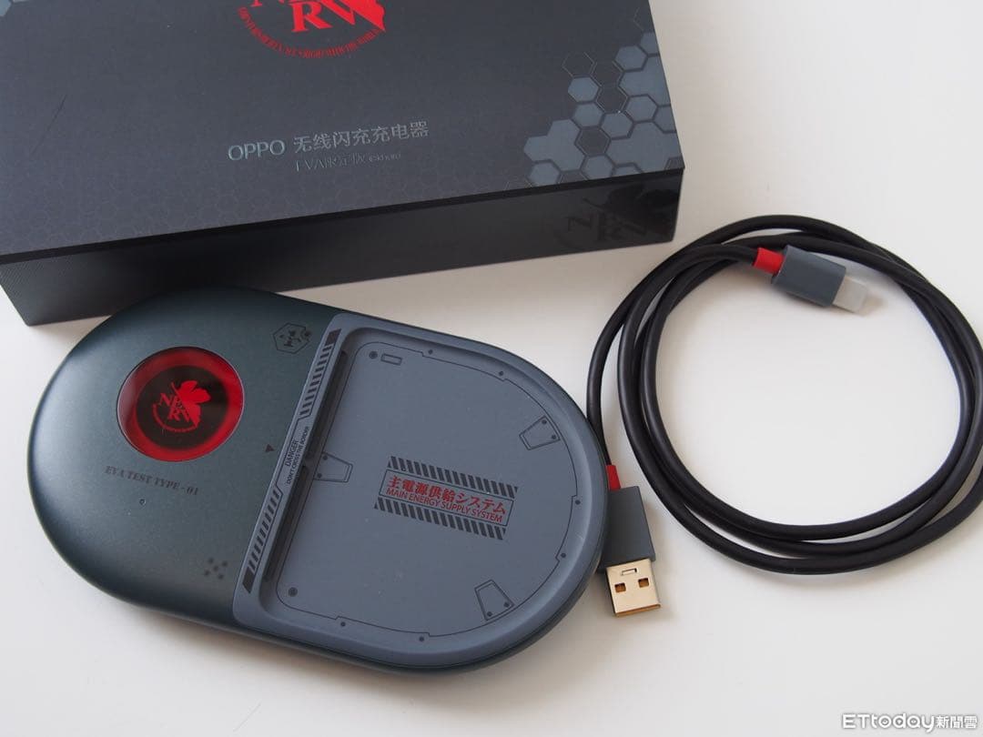 新品未開封OPPO Ace 2 EVA限定モデル➕無線充電器セット