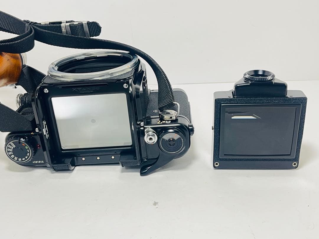 【完動品】ASAHI PENTAX 6×7 木製グリップ　ストラップ付き