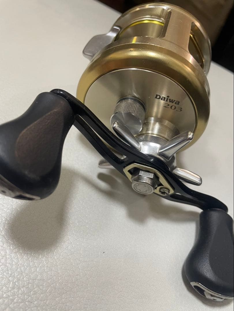 ベイトリール ゴールド シルバー