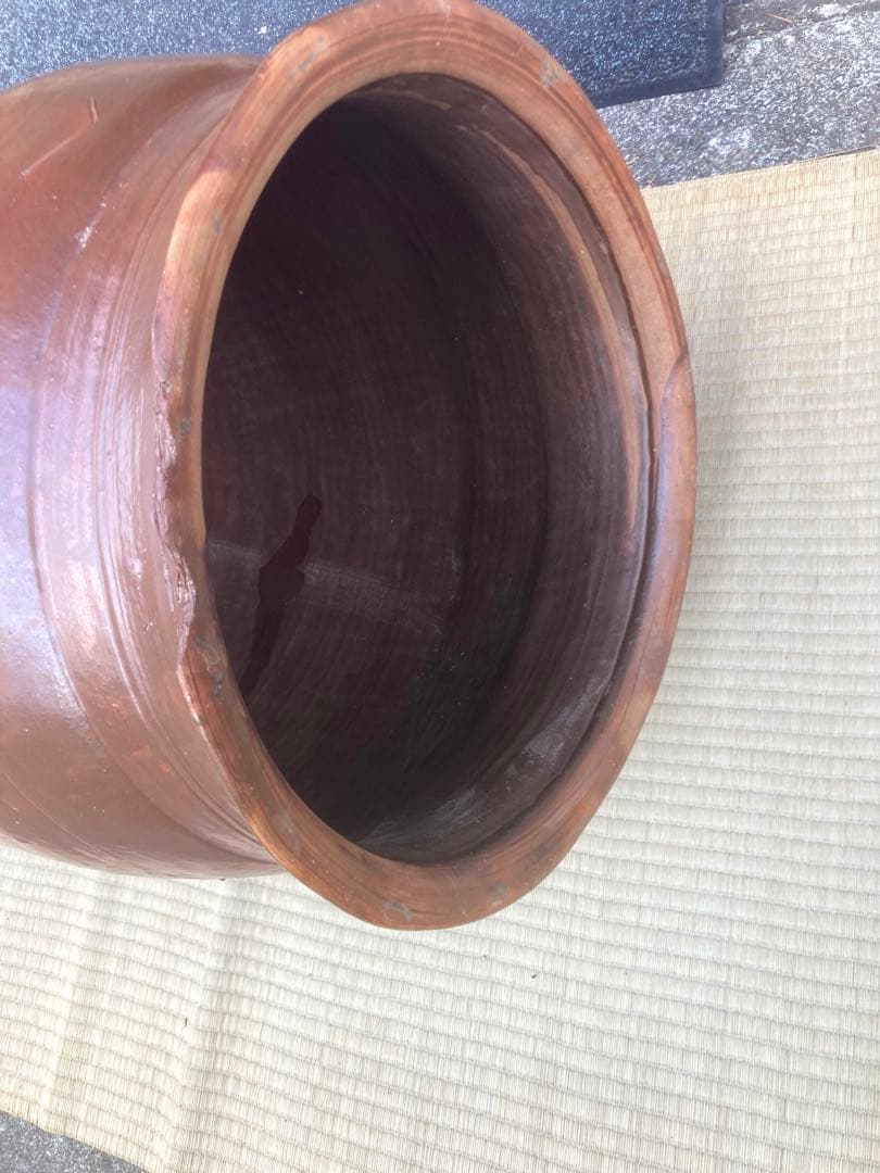 訳あり。大瓶。水瓶 睡蓮鉢。高さ66cm 。口径43cm。 明るい常滑焼風。