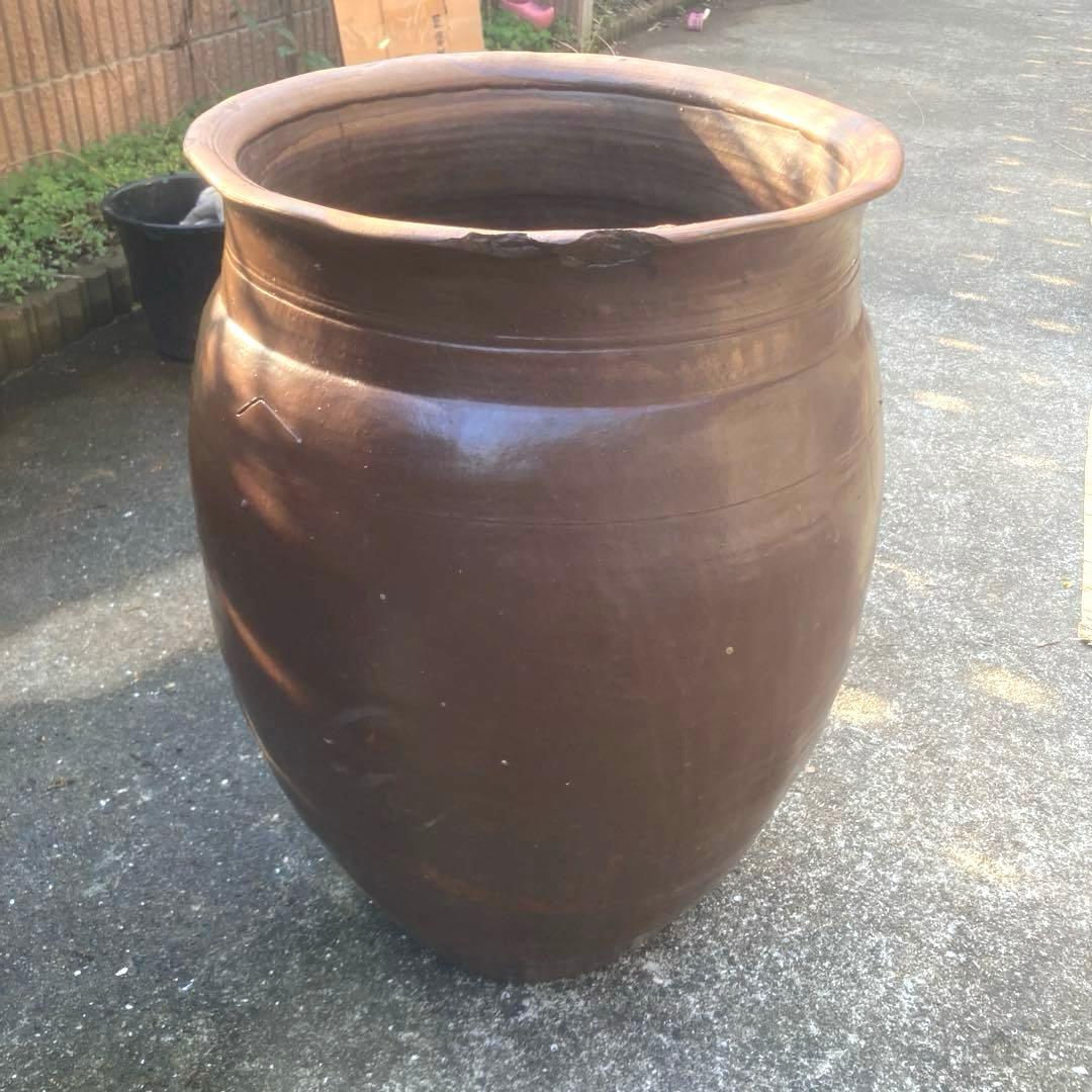 訳あり。大瓶。水瓶 睡蓮鉢。高さ66cm 。口径43cm。 明るい常滑焼風。
