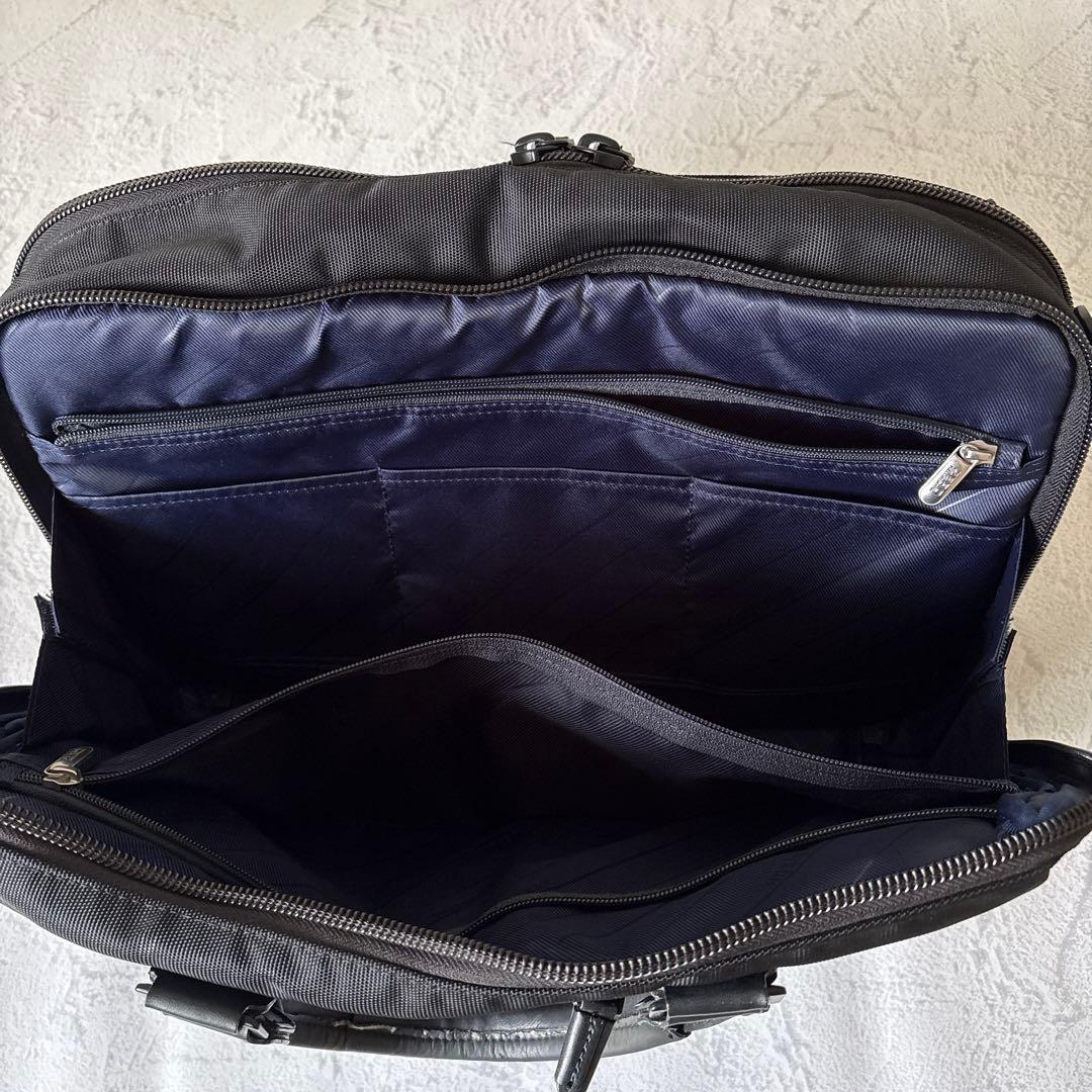 ほぼ未使用：ゼロハリバートン ZEST 黒 ブリーフケース 80737-BK