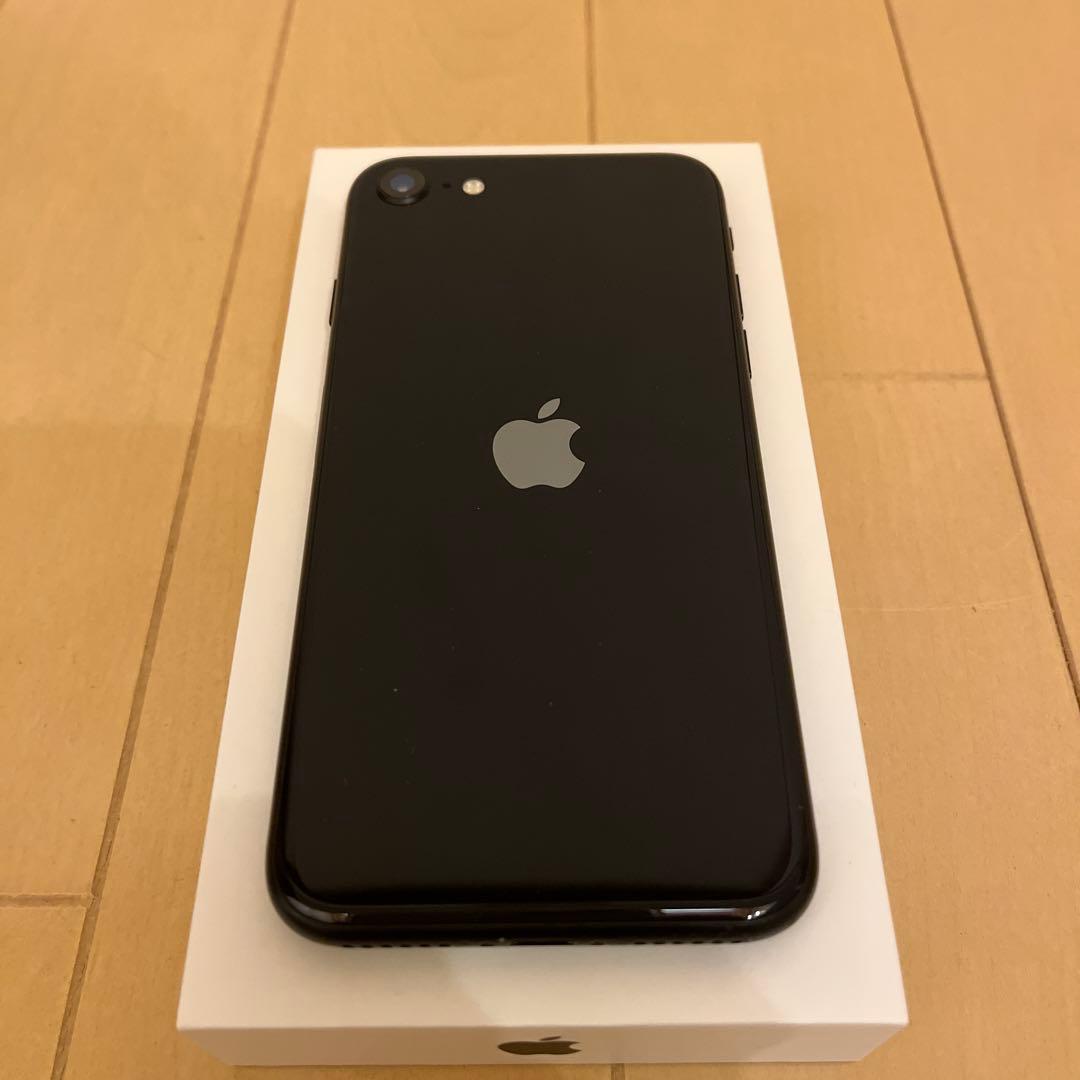 iPhone SE (第3世代) ミッドナイト　64 GB