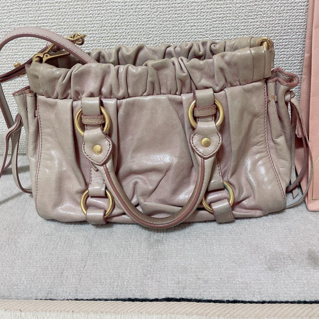 Miu Miu ショルダーバッグ ピンク