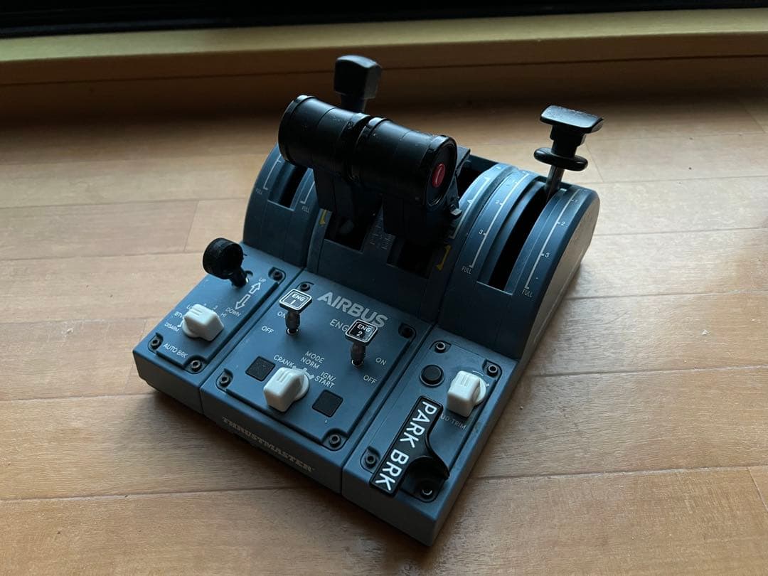 美品 スラストマスター TCA Captain Pack Airbusペダル付き