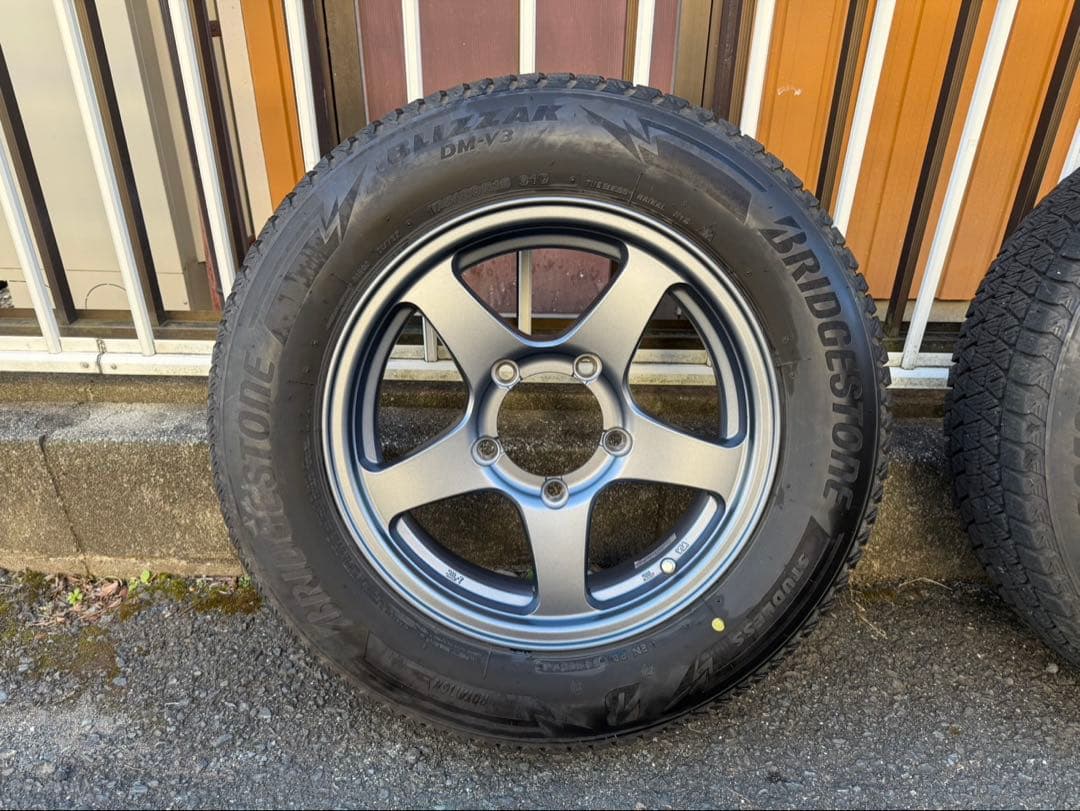 スタッドレスタイヤ・ホイールセット 175/80/16 ブリザックDM-V3