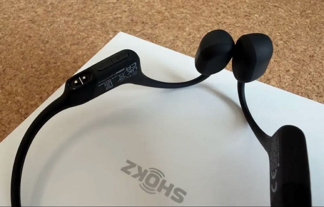 【美品】SHOKZ 骨伝導イヤホン OPENRUN MINI Black 黒