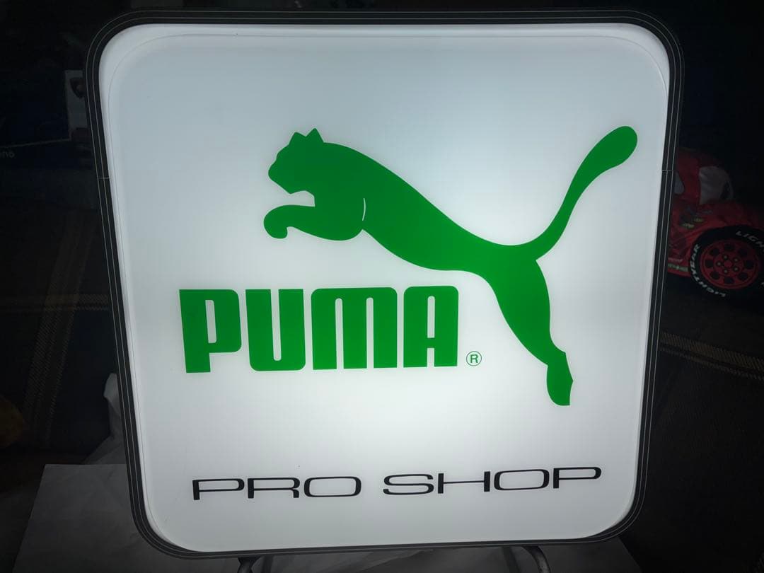 PUMA 両面プーマストアーディスプレイ