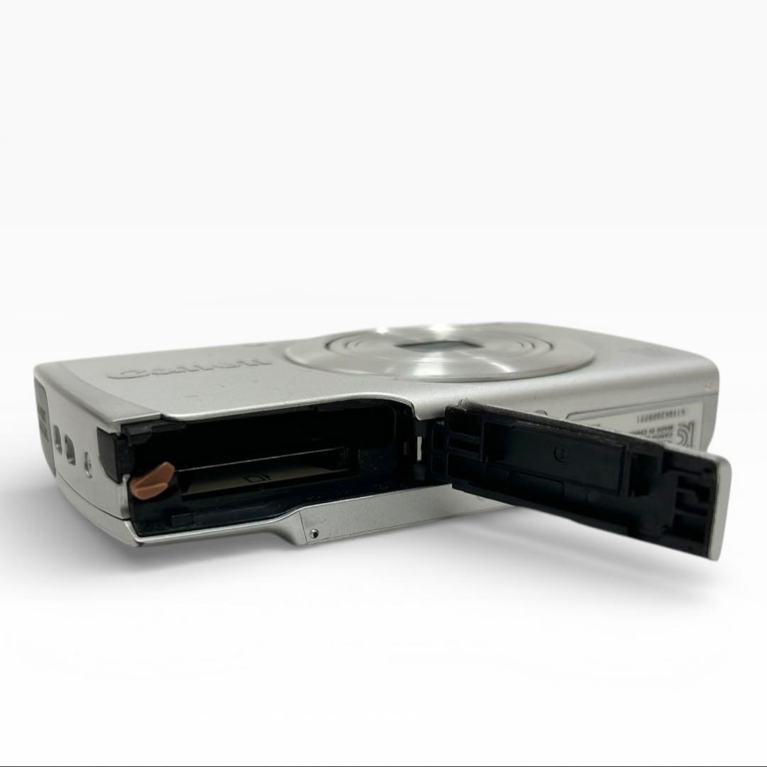 Canon キヤノン Power Shot A2600 シルバー デジカメ