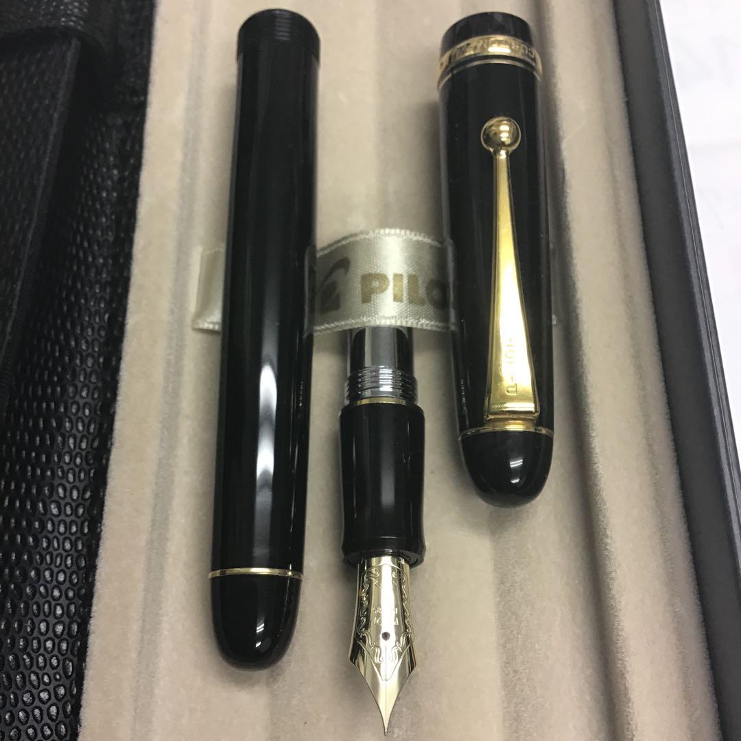 ❣️PILOT パイロット❣️カスタム74万年筆 黒 14金ペン（EF）ケース付き