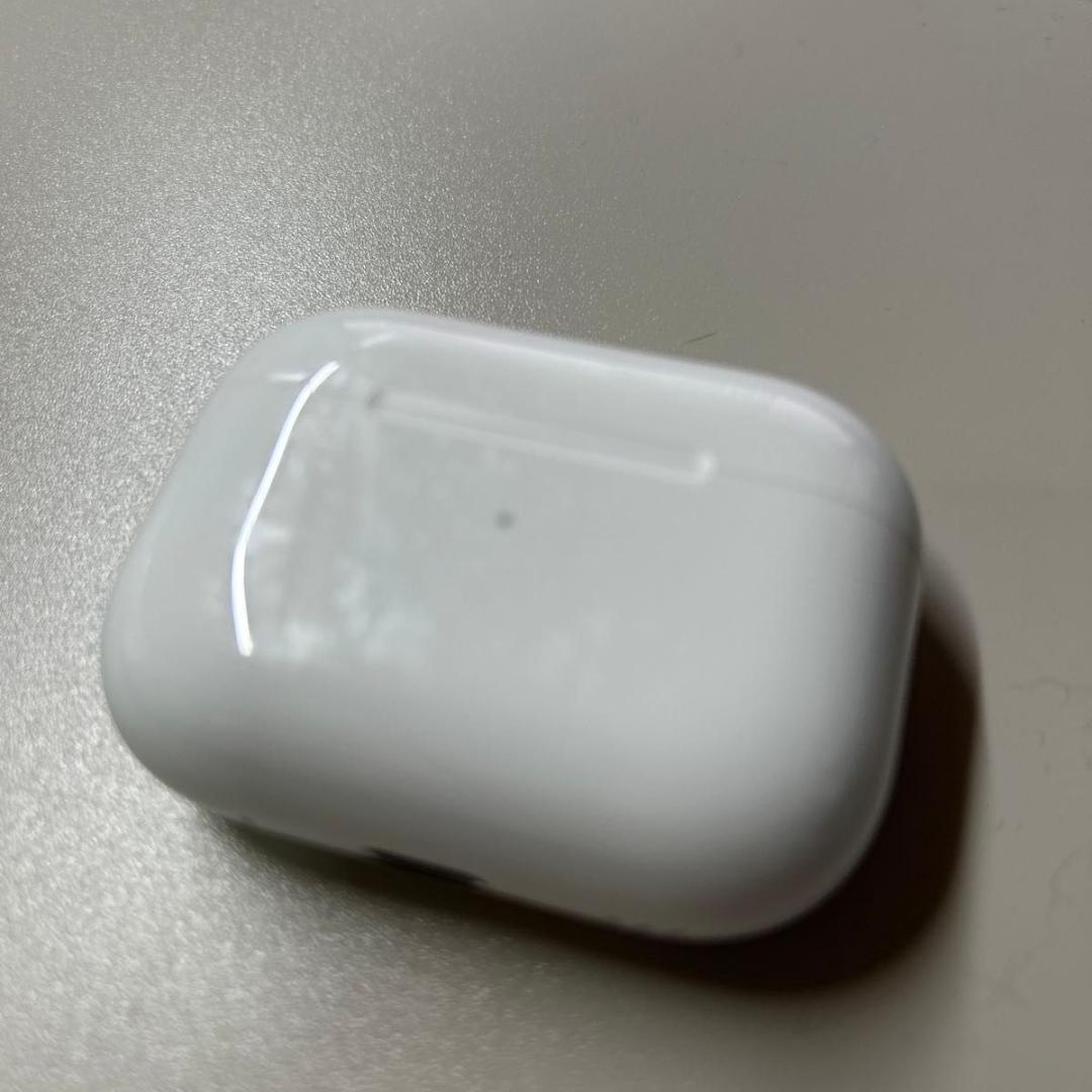 AirPods Pro（第2世代） USB Type-C　ケースとイヤーチップ付