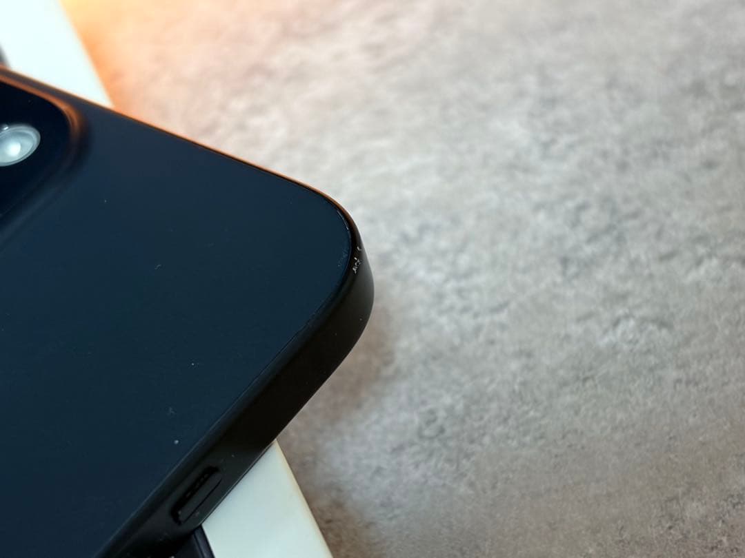 Apple iPhone 15 ブラック 本体 simフリー