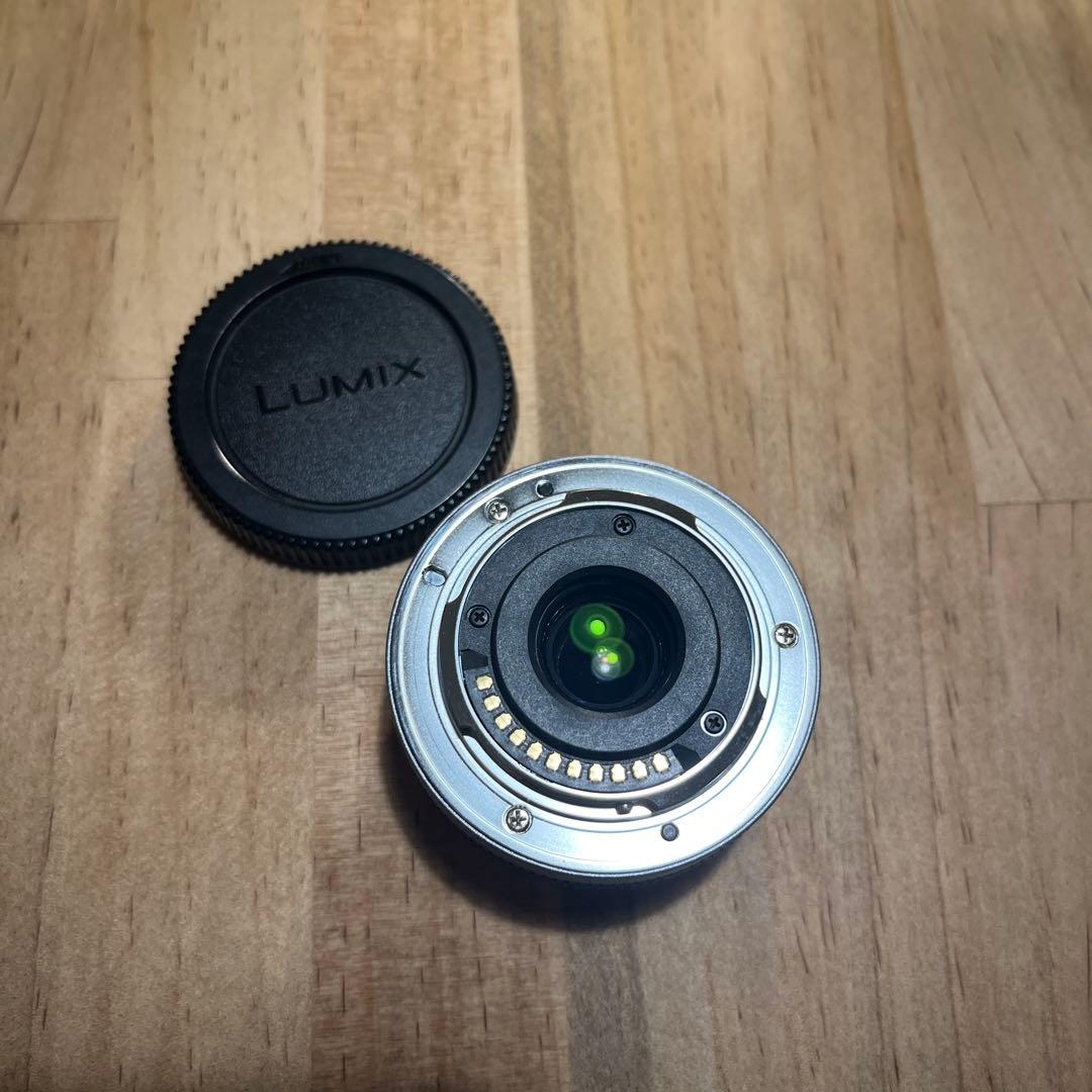 LUMIX 14mm f2.5 単焦点レンズ