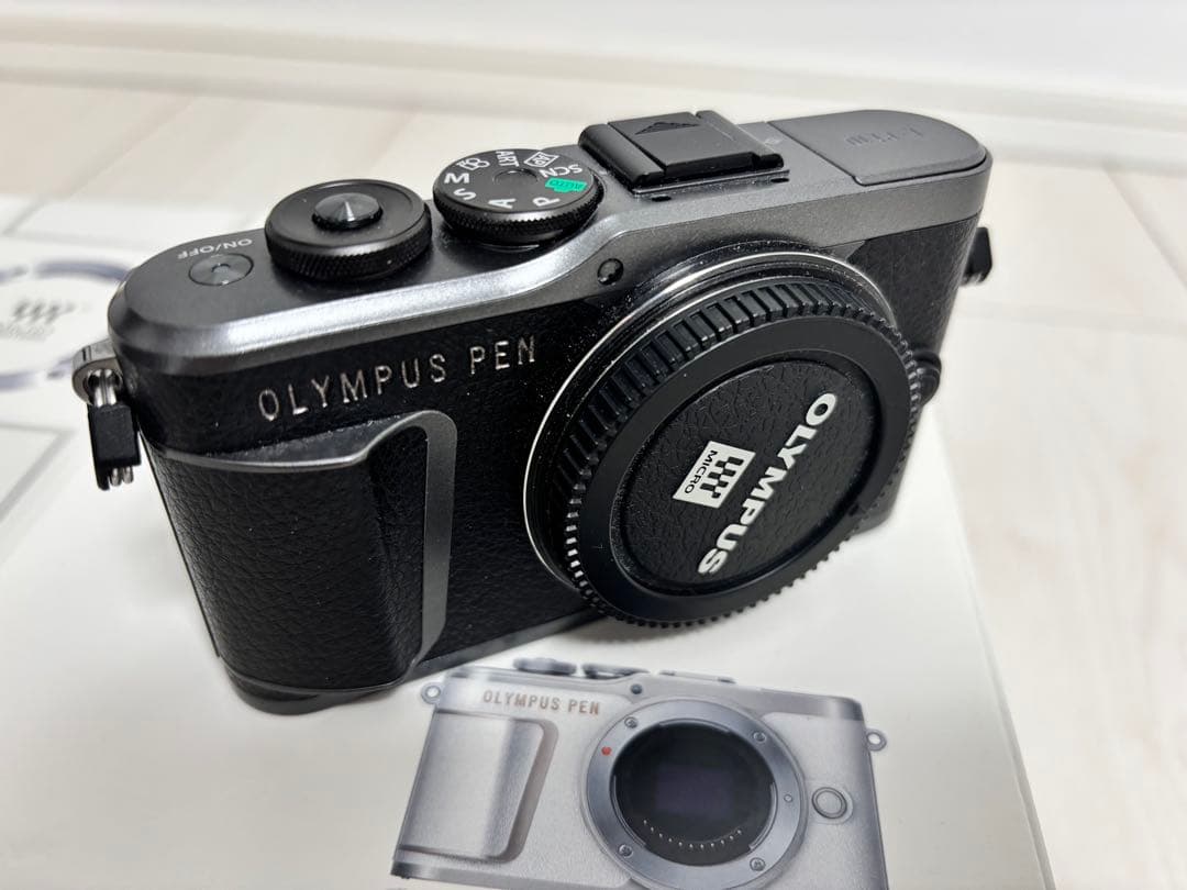 OLYMPUS PEN E-PL10 ブラック　レンズセット