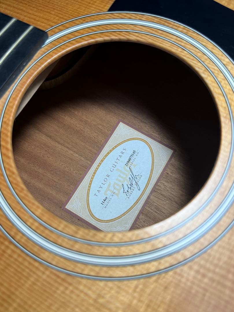 Taylor エレアコ　114ce
