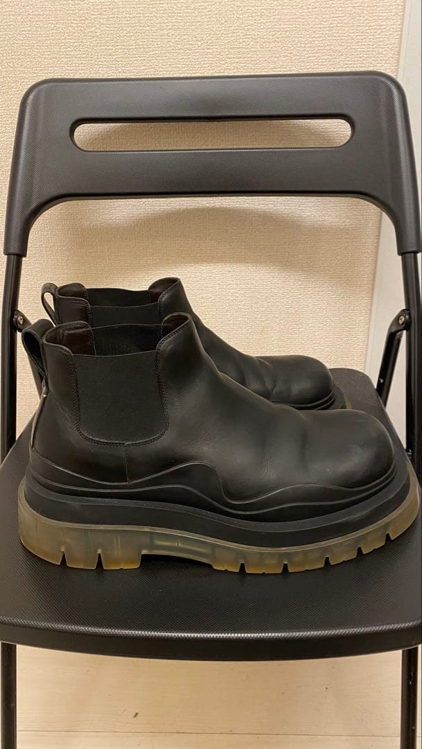 m　Bottega Veneta ザ・タイヤ チェルシーブーツ　サイズ42