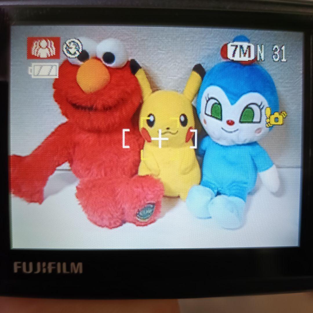 未使用級 FUJIFILM FINEPIX Z10fdコンパクトデジタルカメラ