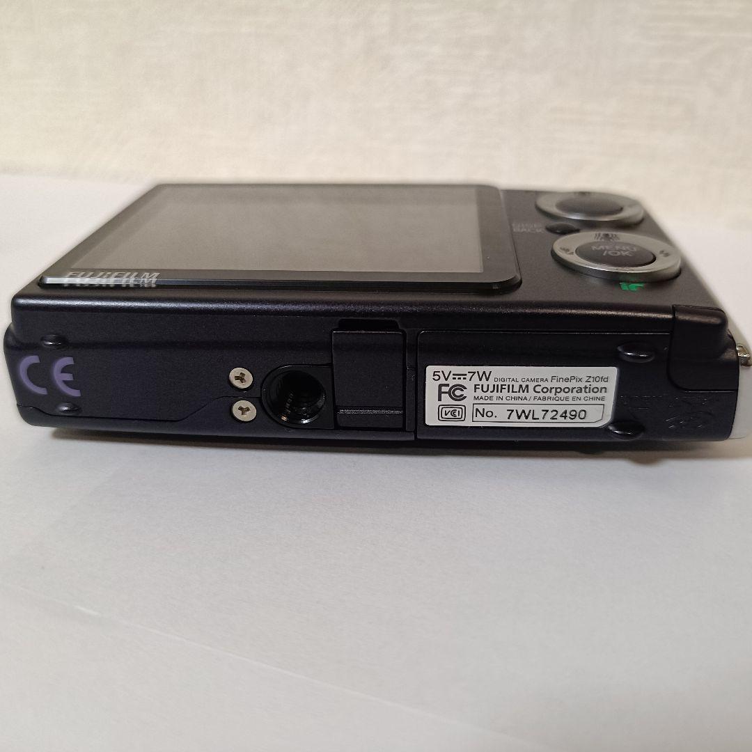 未使用級 FUJIFILM FINEPIX Z10fdコンパクトデジタルカメラ