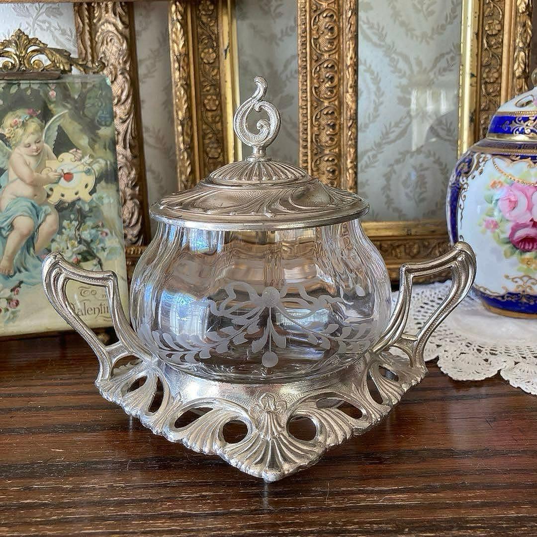 ♪フランスアンティーク リボンのガラスポットシュガーポットボンボニエール小物入れ