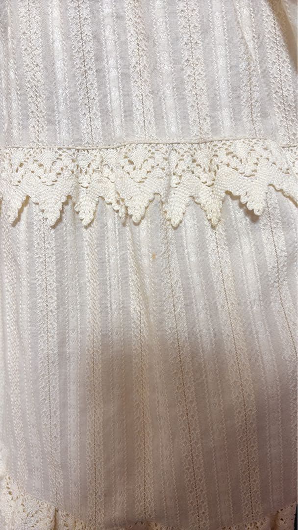 BABY からみ3段ティアードジャンパースカート　生成