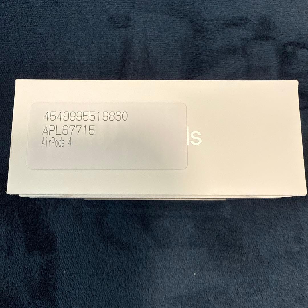 Apple AirPods 4 本体 USB-C充電ケース付き【新品・未開封】