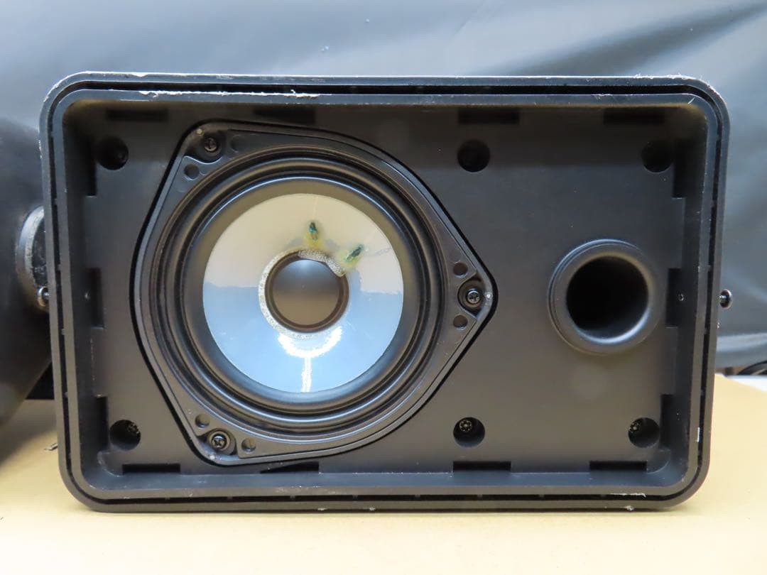 動作品 BOSE 101HI スピーカー 2個セット ブラケット付