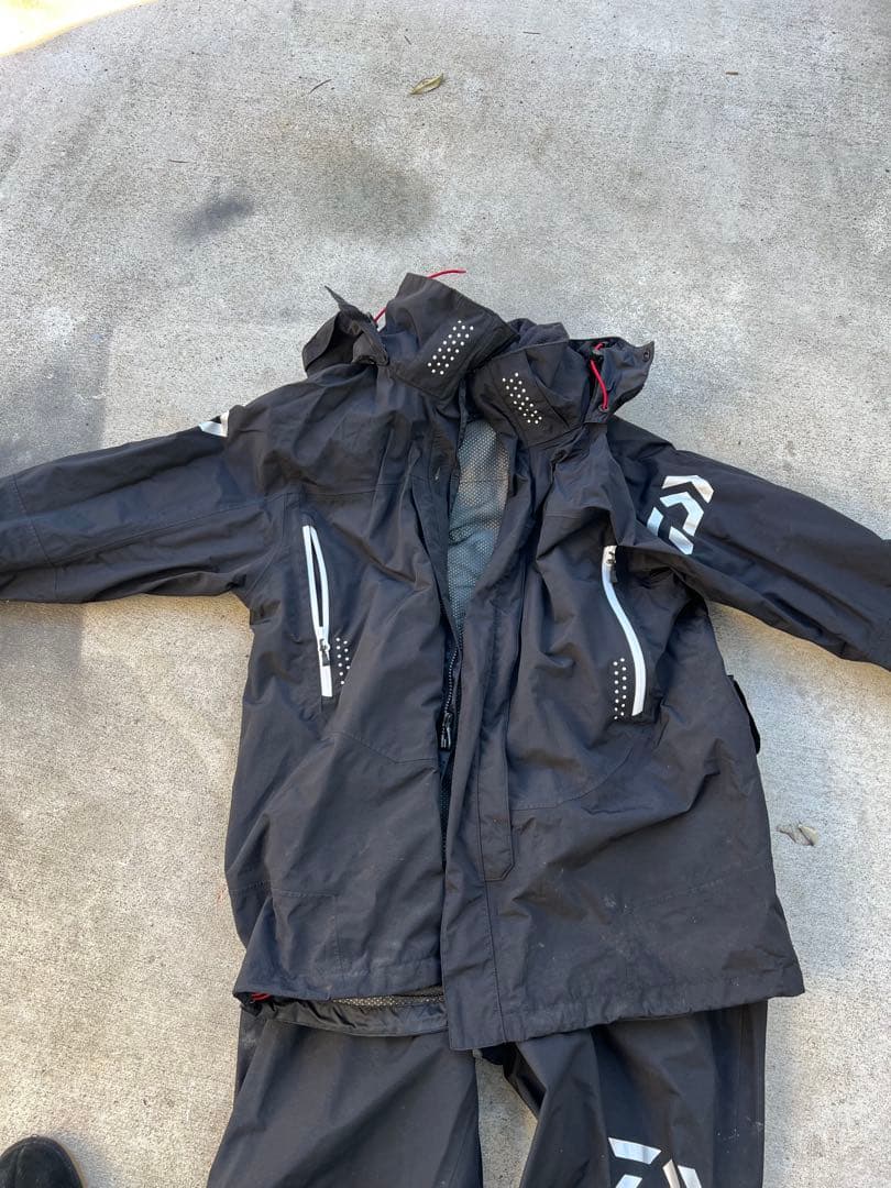 ダイワ ウェア　上下セット