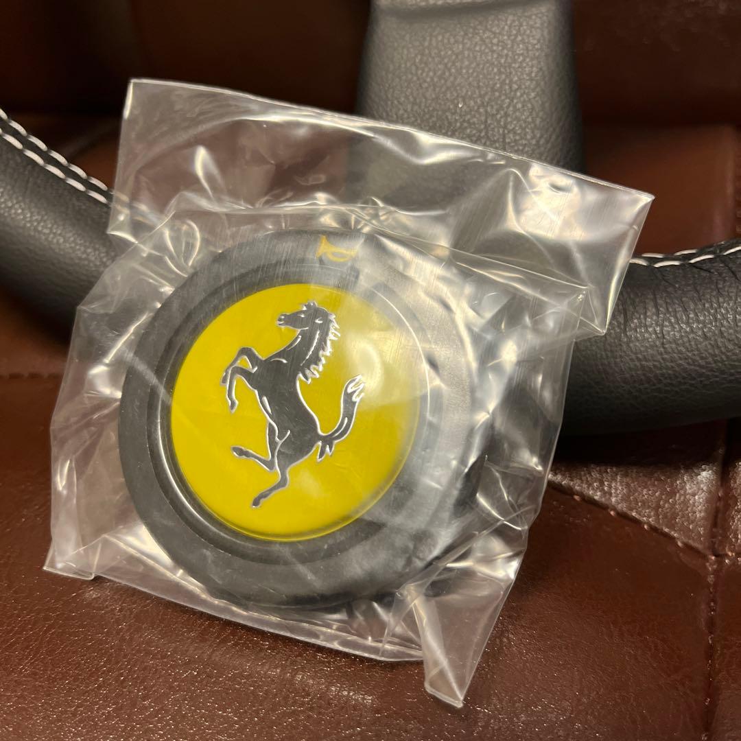 最終価格☆希少フェラーリ328 純正ステアリングホーンボタン付き　未使用