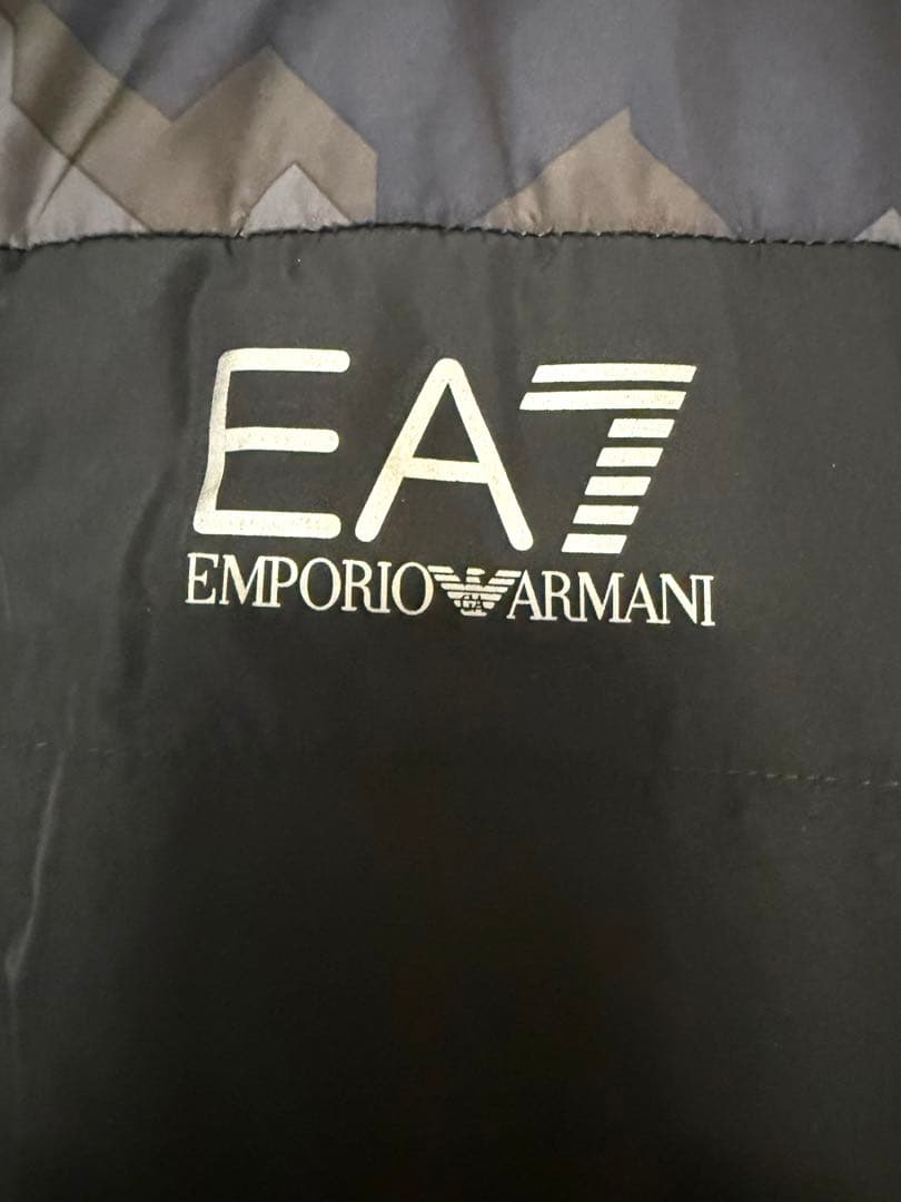 美品 ARMANIメンズ EA7 メンズテニスジャケット 中綿入りジャケット