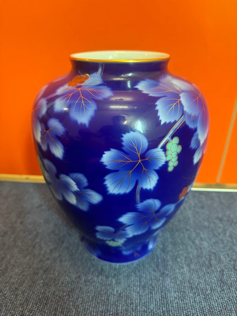 1566深川製磁　瑠璃　花瓶　金彩　未使用