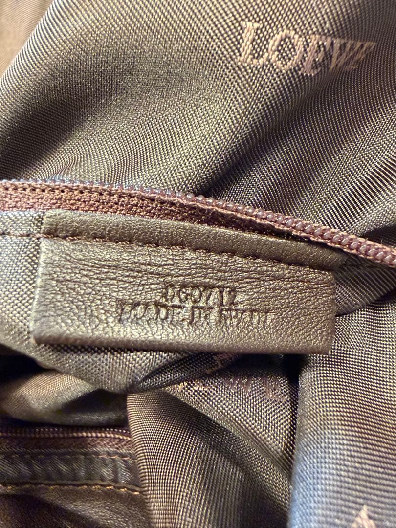 ロエベ　ナッパアイレ