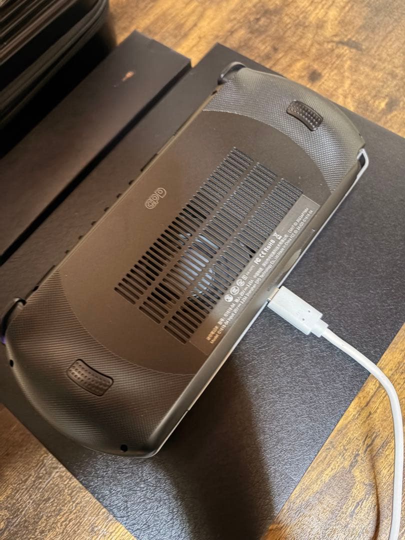 美品　GPD WIN4 32GB 1TB