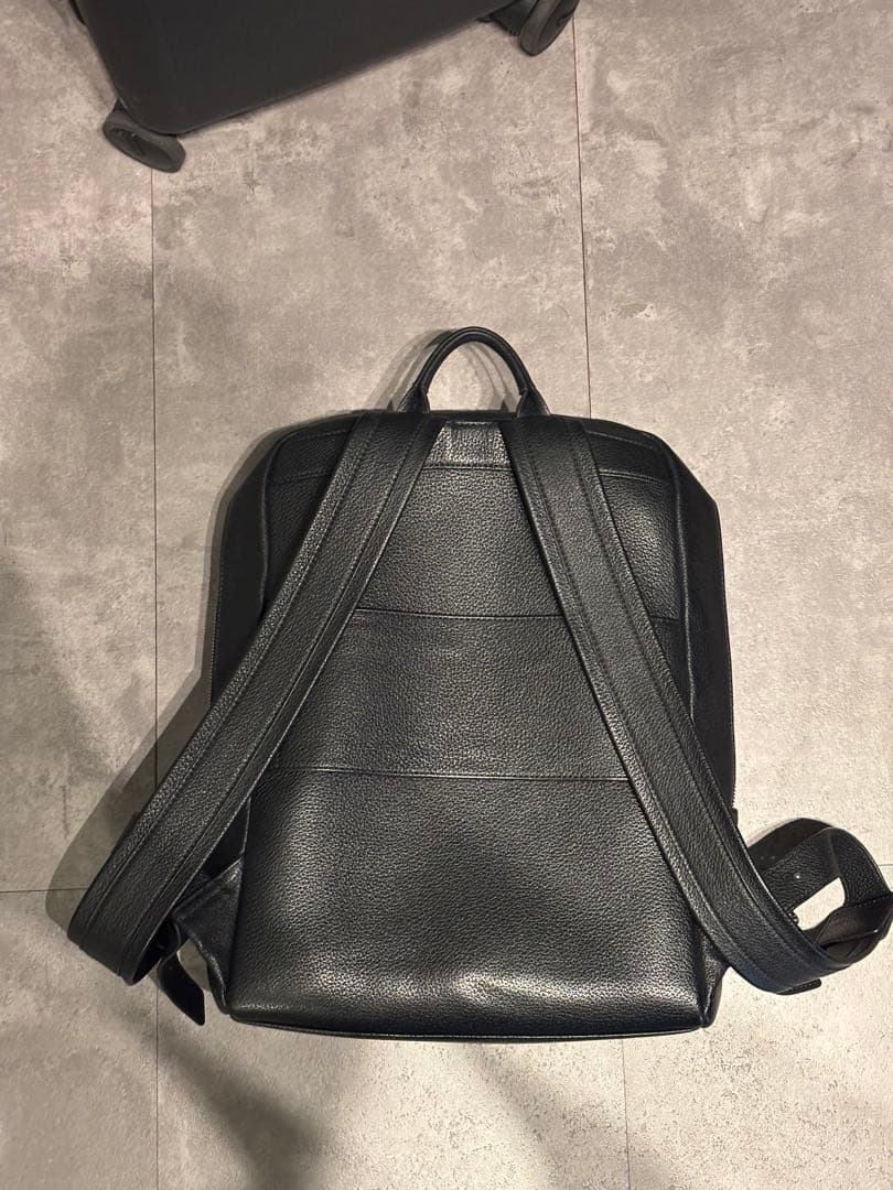 バッグ AUCENTIC Full Grain Leather Backpack