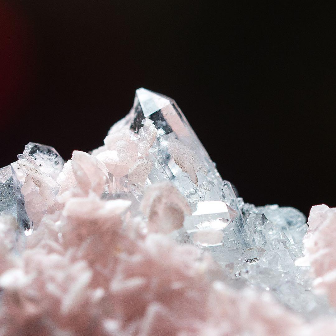 中国 ロードクロサイト フローライト 天然石 原石 鉱物標本 鉱石 蛍石 722