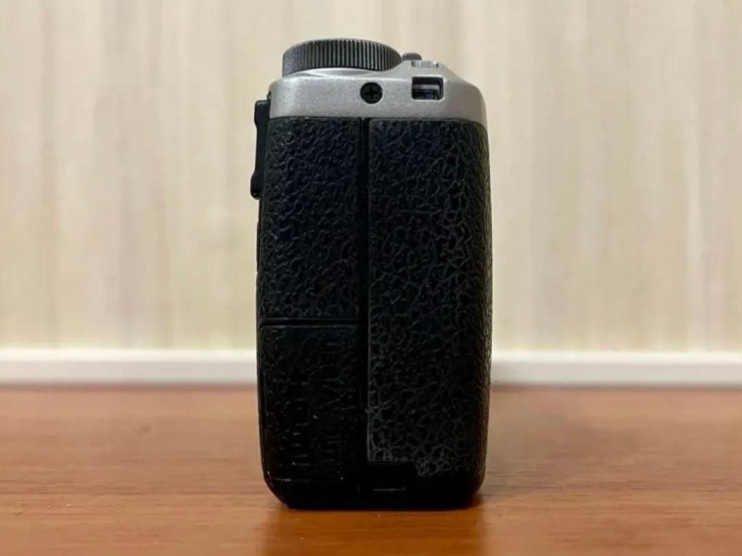 西*正様 【50点限定！純正シルバーパーツ装備品！】RICOH GR APS-C