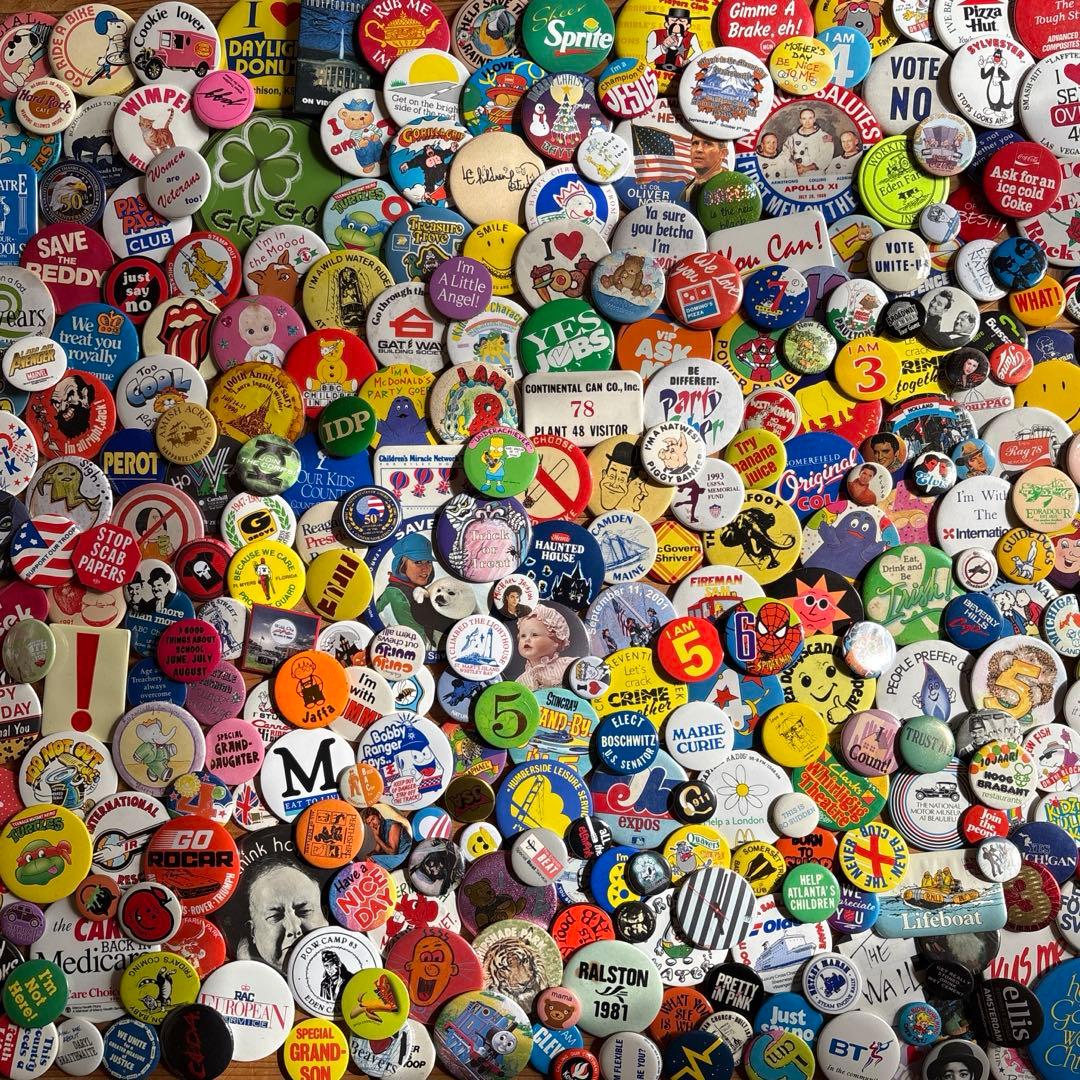 ヴィンテージ缶バッジ300個OVER ／US／UK VINTAGE