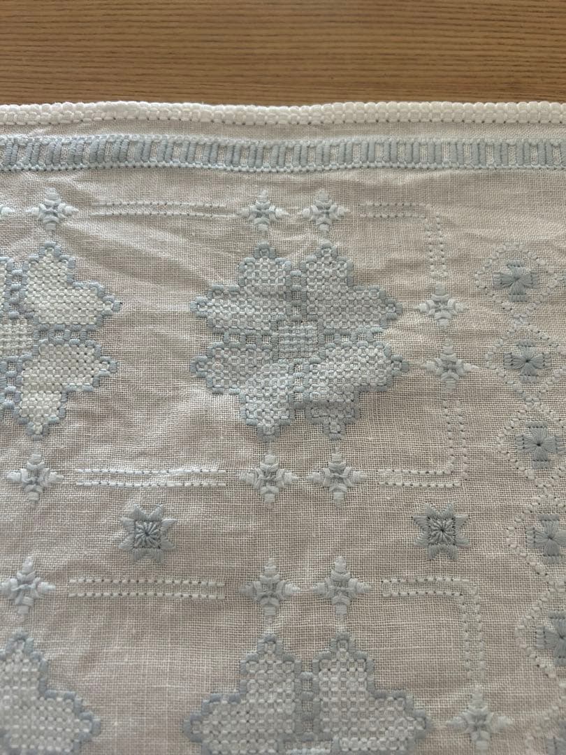 戸塚刺繍　テーブルセンター　テーブルクロス