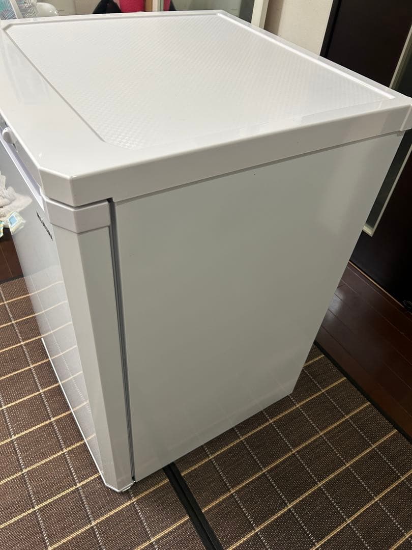美品アイリスオーヤマ 冷凍庫 85L ホワイト IUSD-9B-W 2022年製