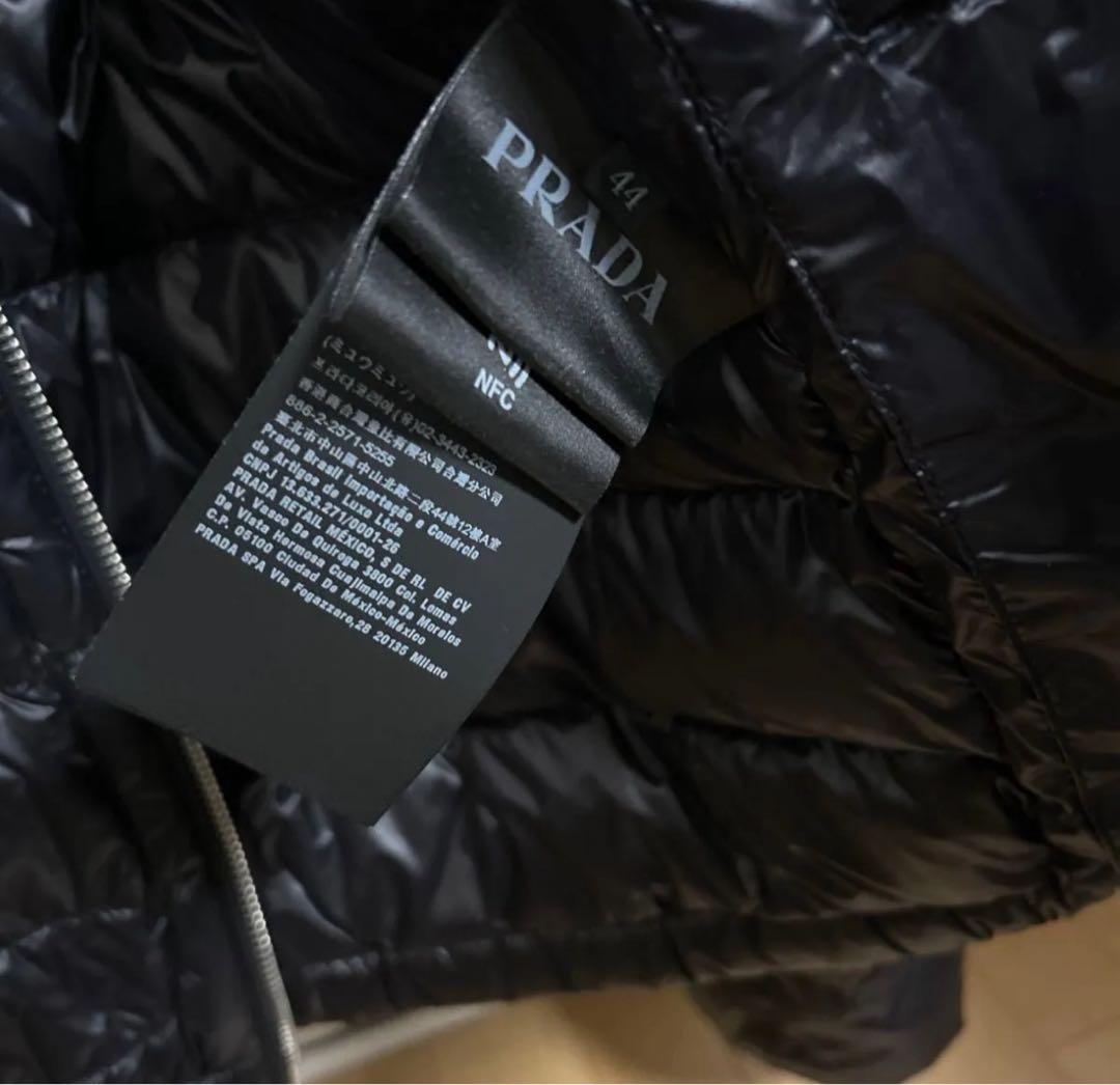 prada ライトダウンジャケット　44 cortis ジュフン着用