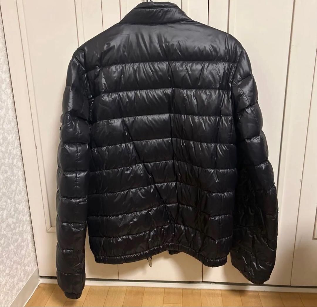 prada ライトダウンジャケット　44 cortis ジュフン着用